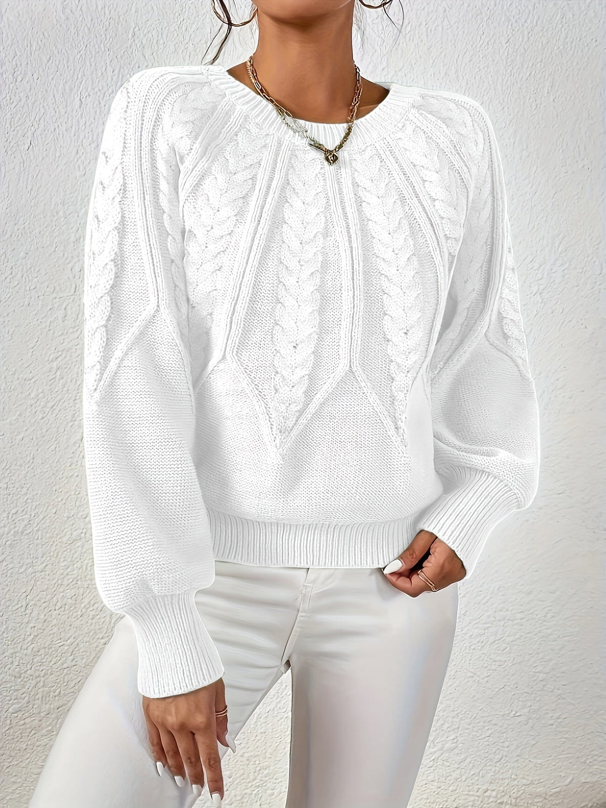 Women's Classic Cable Pattern Sweater with Full Sleeves