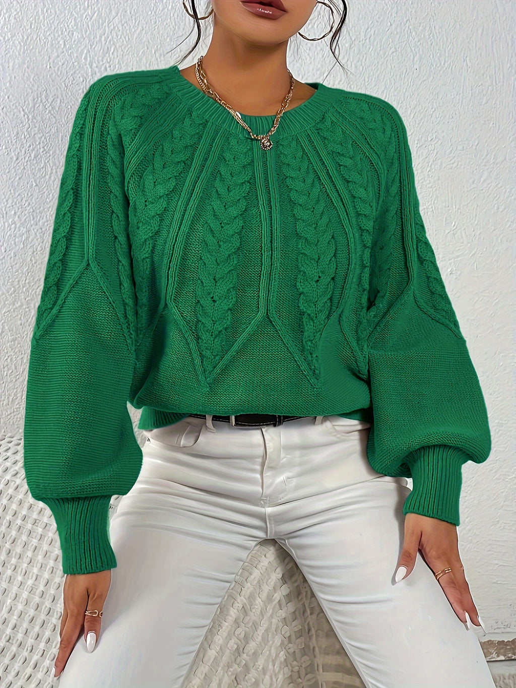 Women's Classic Cable Pattern Sweater with Full Sleeves