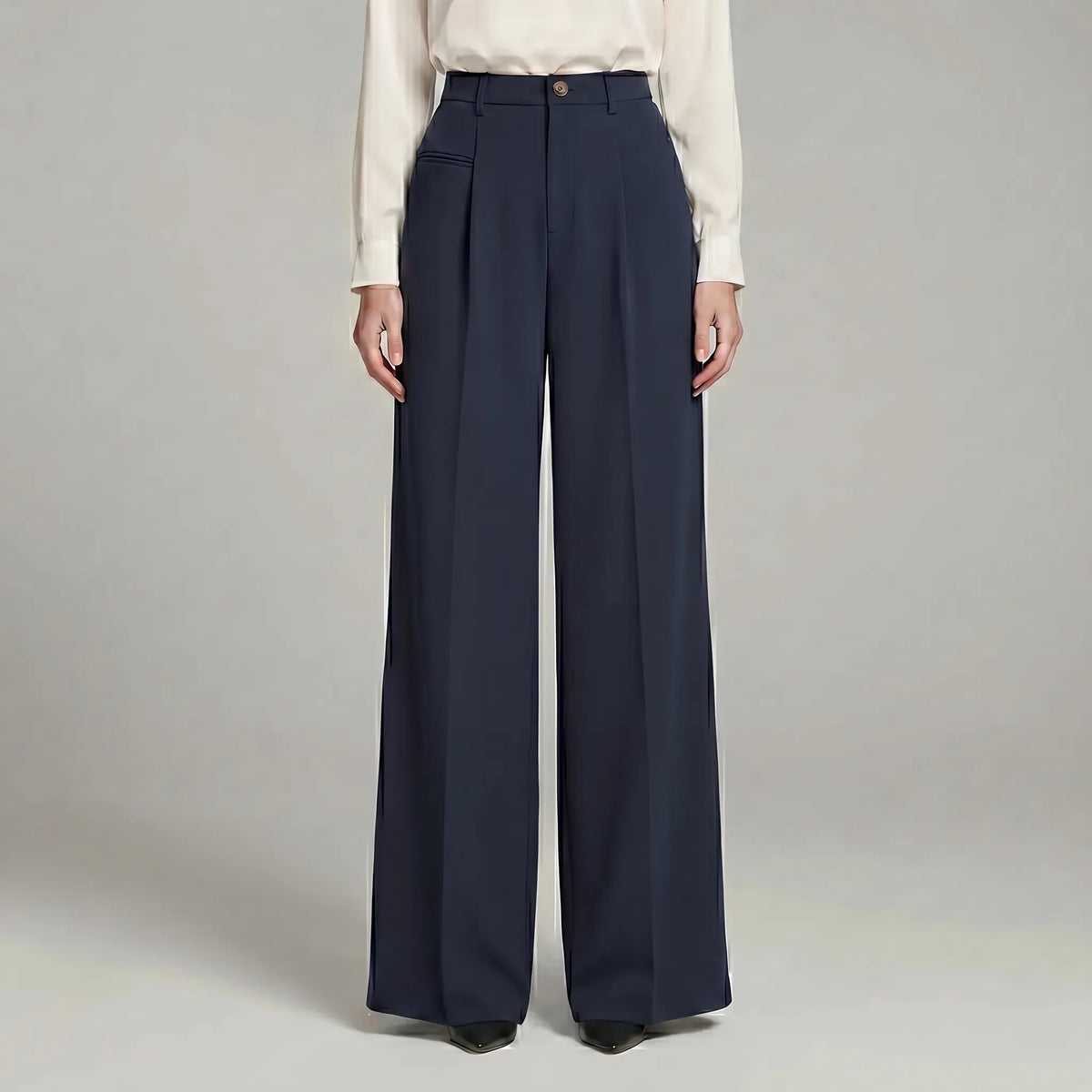 Women's Tailored Front Pleat Flowing Palazzo Pants