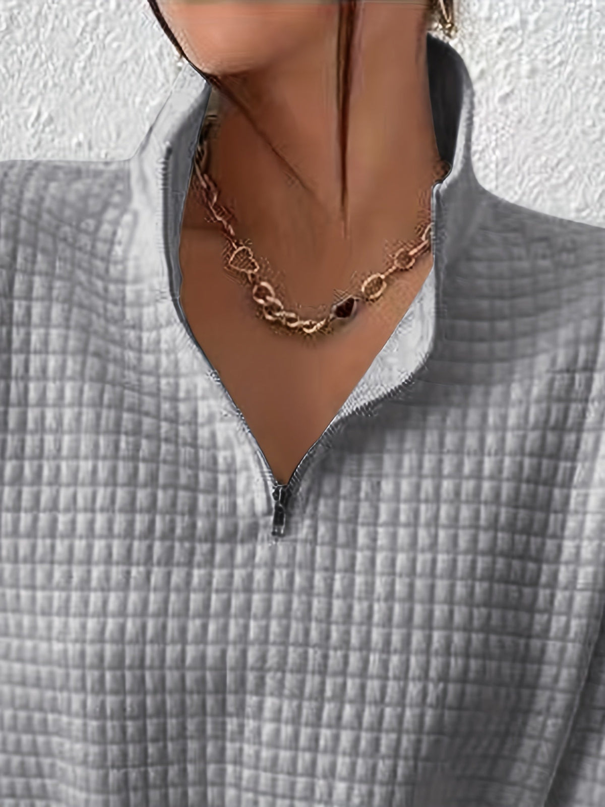 Women's Roomy Half-Zip Knit Pullover with Neat Collar
