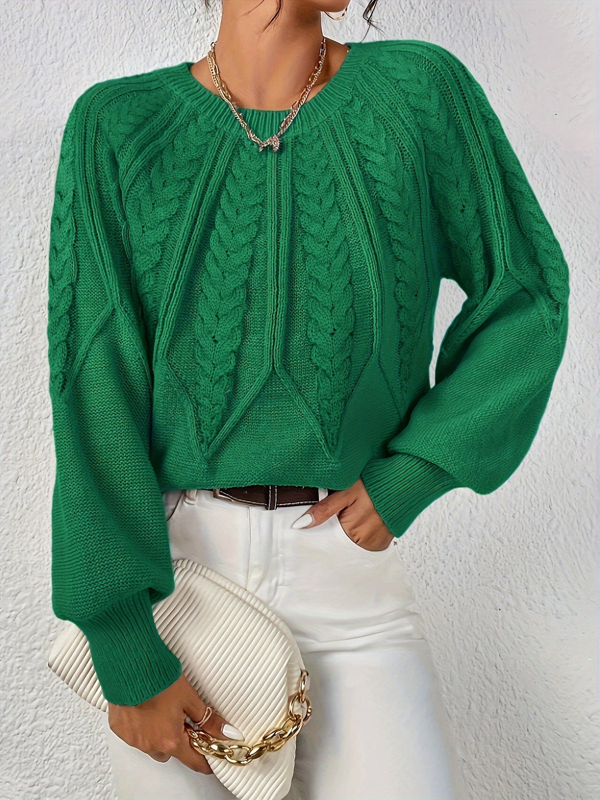 Women's Classic Cable Pattern Sweater with Full Sleeves