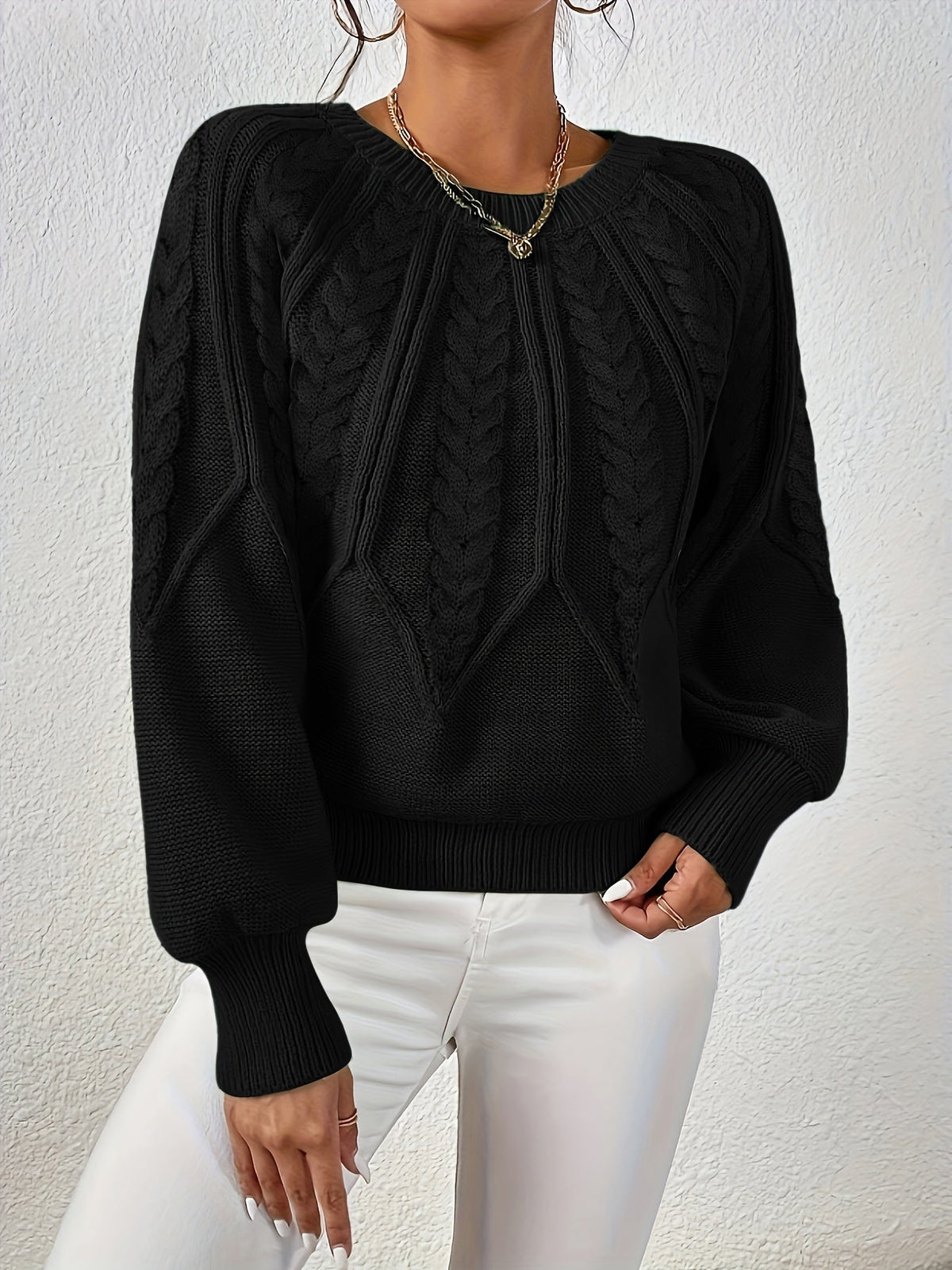 Women's Classic Cable Pattern Sweater with Full Sleeves