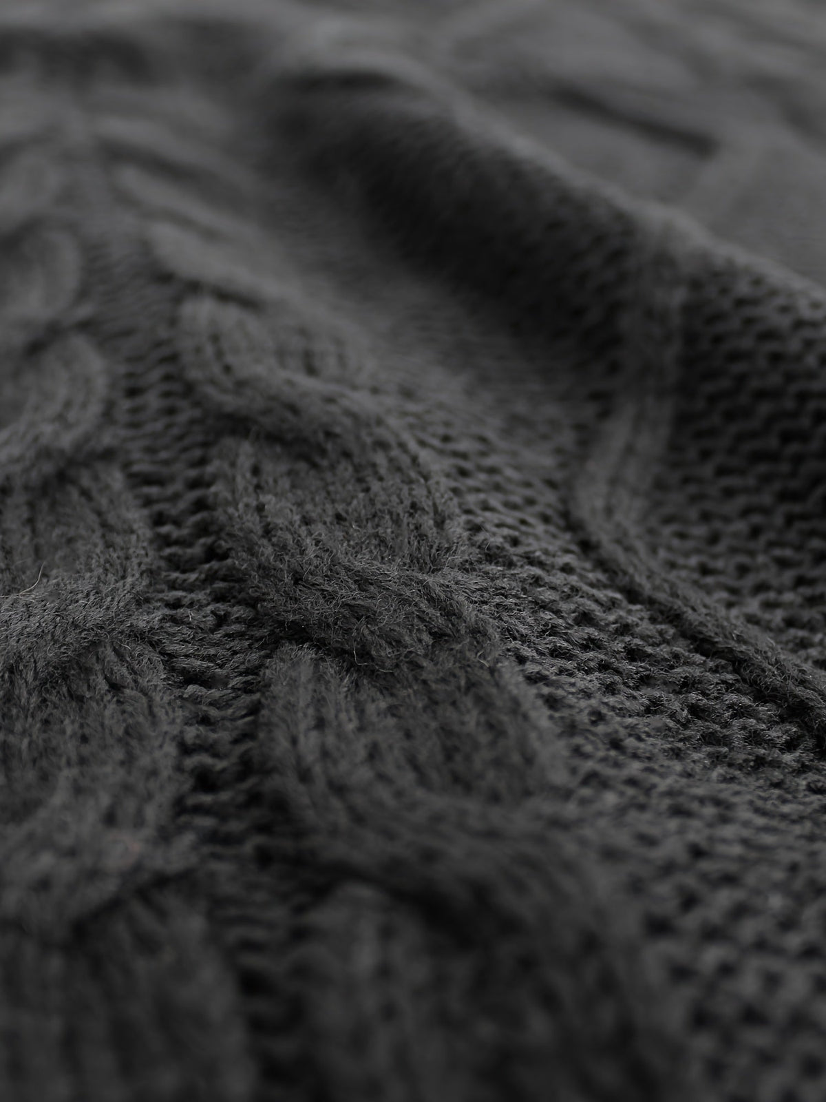 Women's Layering Knit Vest with Cable Pattern