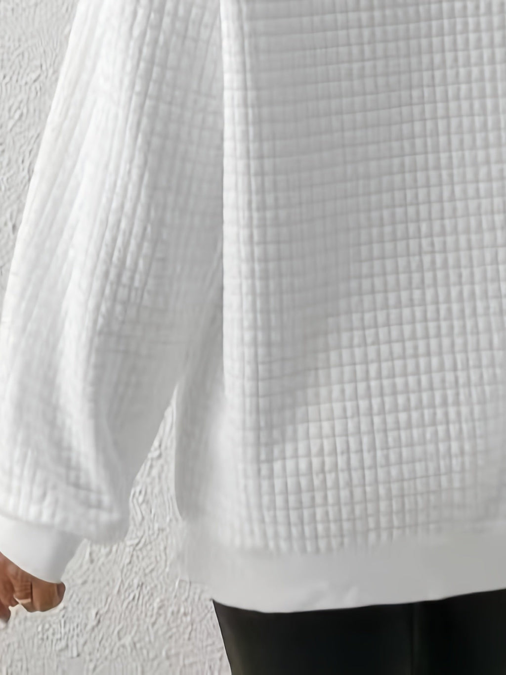 Women's Roomy Half-Zip Knit Pullover with Neat Collar
