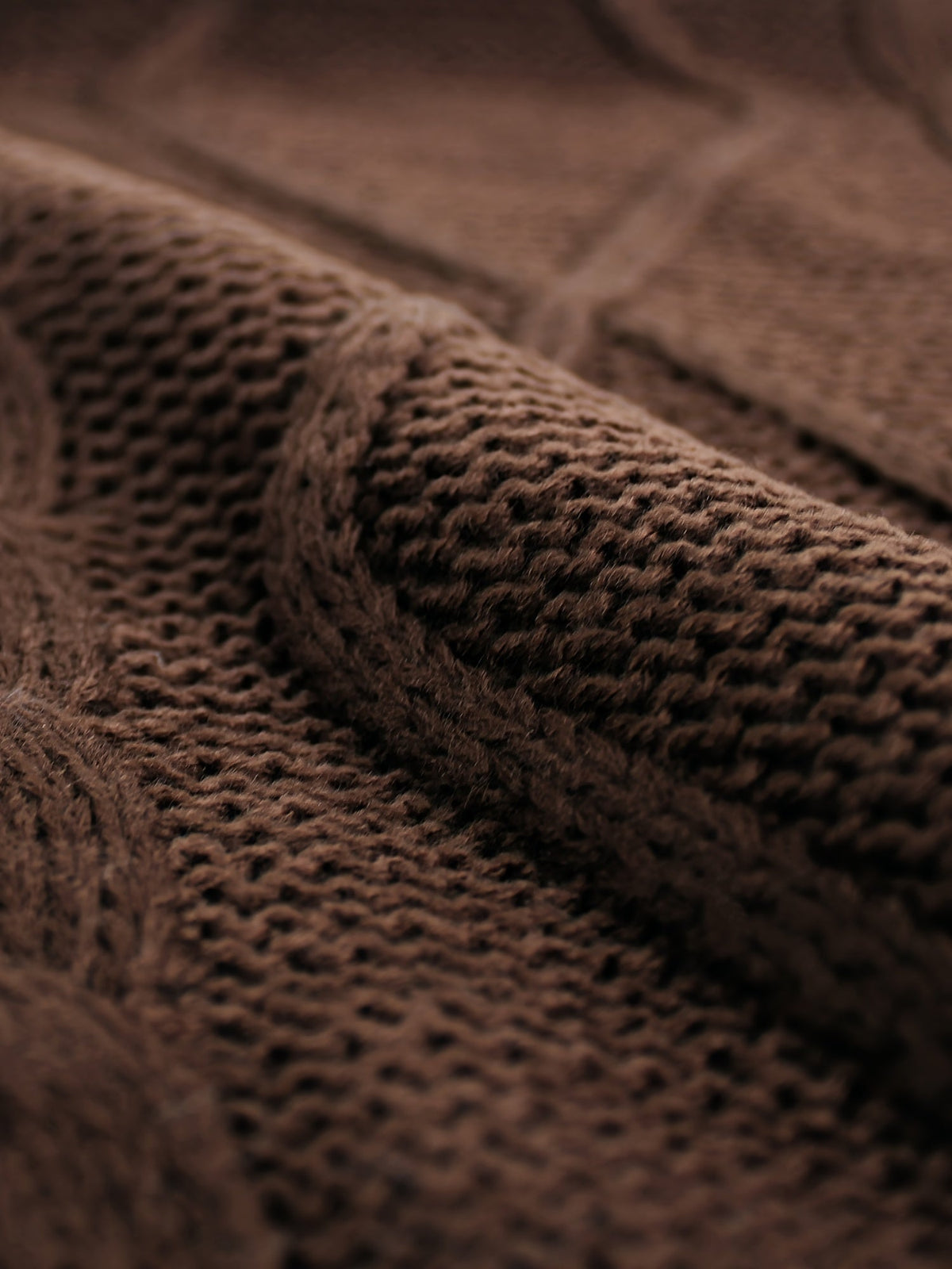 Women's Layering Knit Vest with Cable Pattern