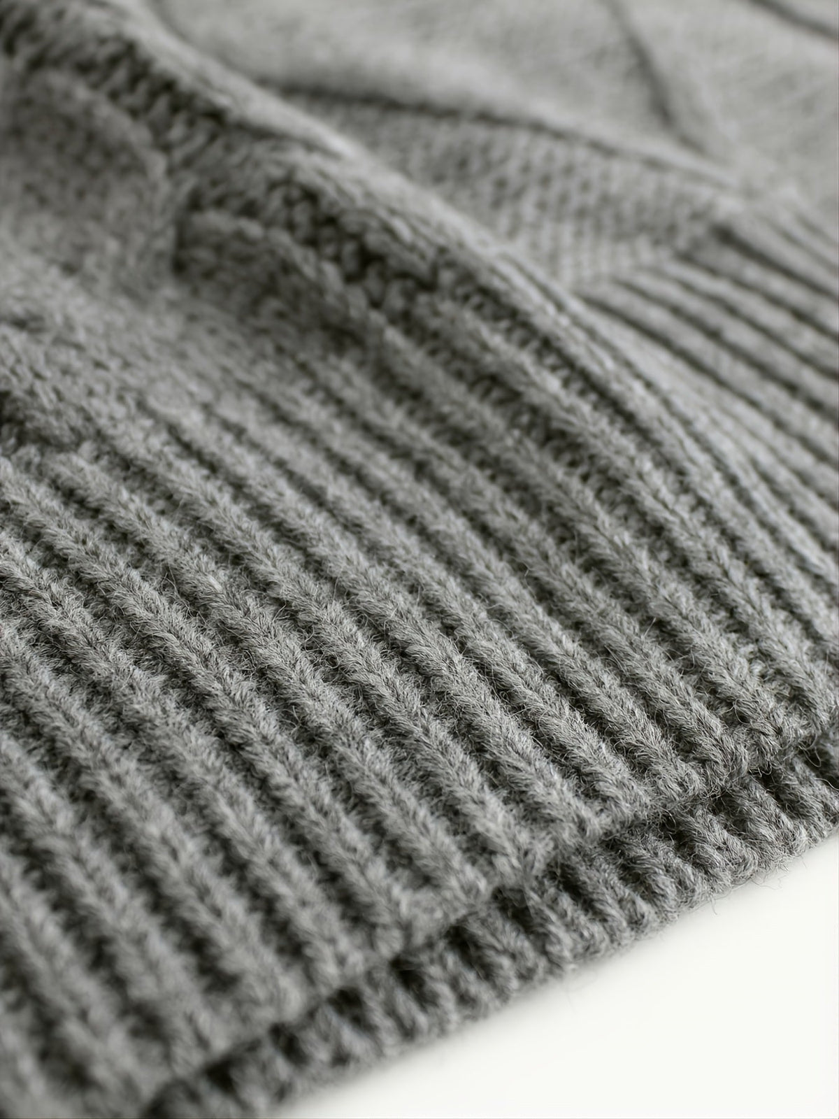 Women's Layering Knit Vest with Cable Pattern
