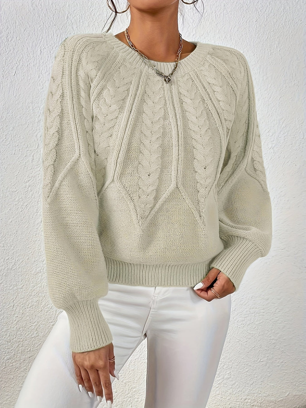 Women's Classic Cable Pattern Sweater with Full Sleeves