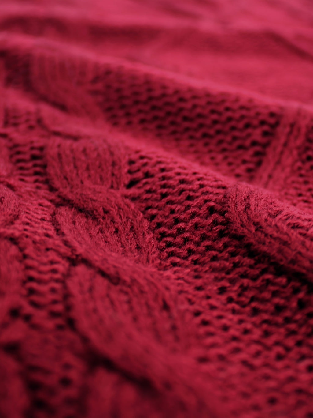 Women's Layering Knit Vest with Cable Pattern