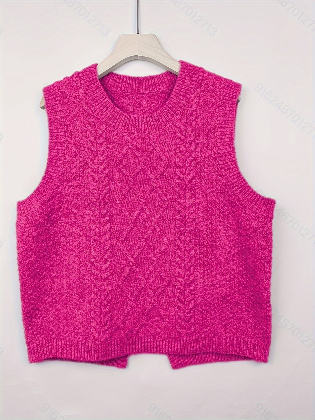 Women's Classic Cable-Knit Crew Neck Sleeveless Sweater Vest