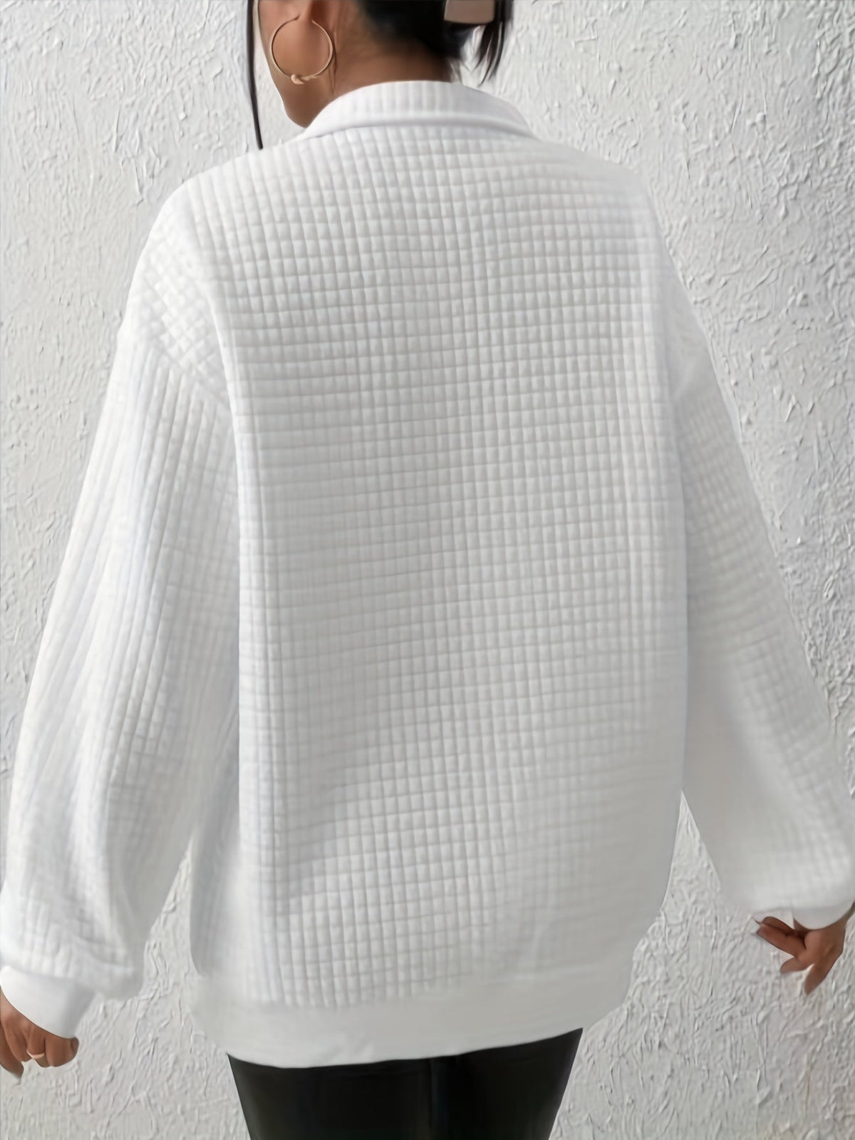 Women's Roomy Half-Zip Knit Pullover with Neat Collar