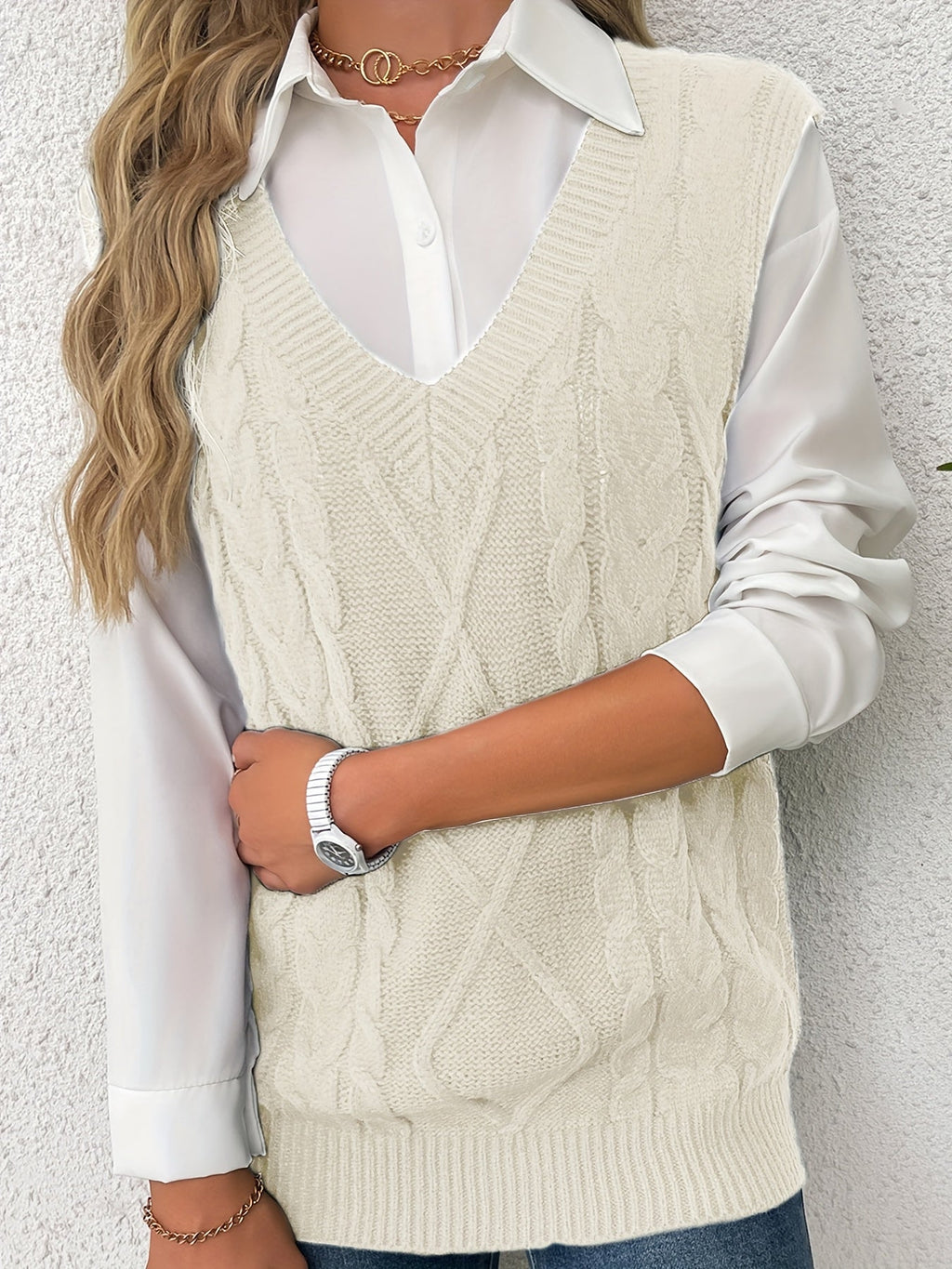 Women's Layering Knit Vest with Cable Pattern