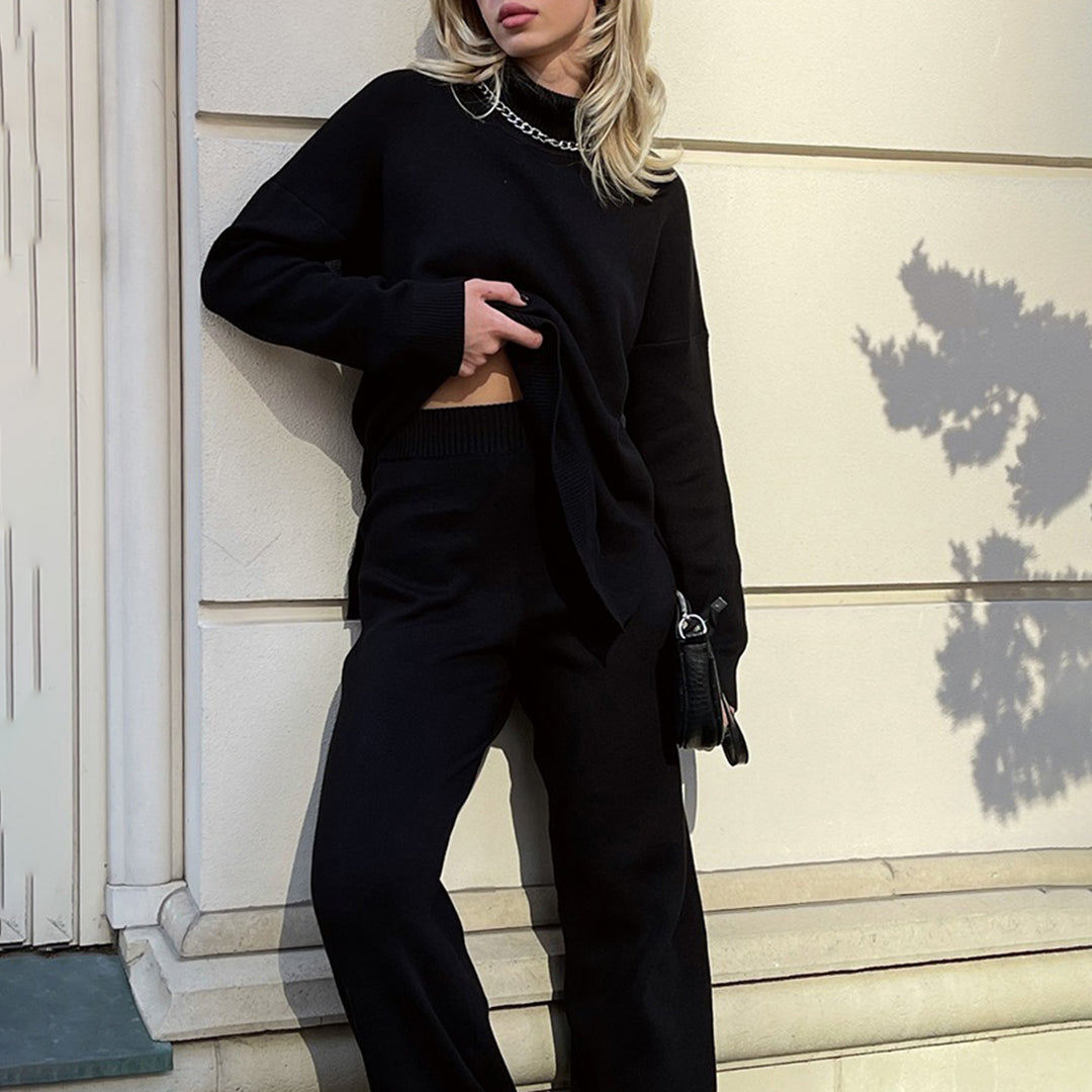 Women's Draped Relaxed Turtleneck Sweater with Split Hem