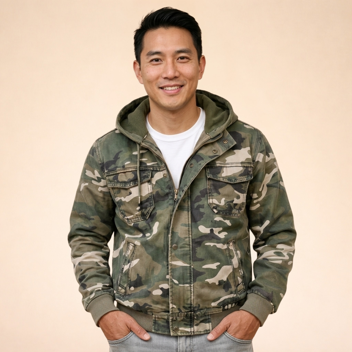 Men's Loose-Fit Utility Jacket with Removable Hood and Flap Pockets
