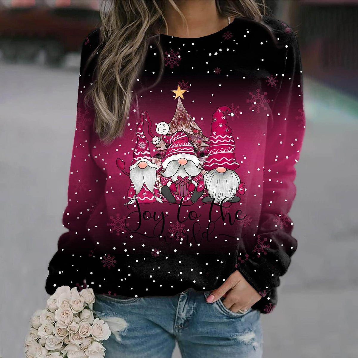 Women's Relaxed Holiday Gnome Graphic Pullover Sweatshirt