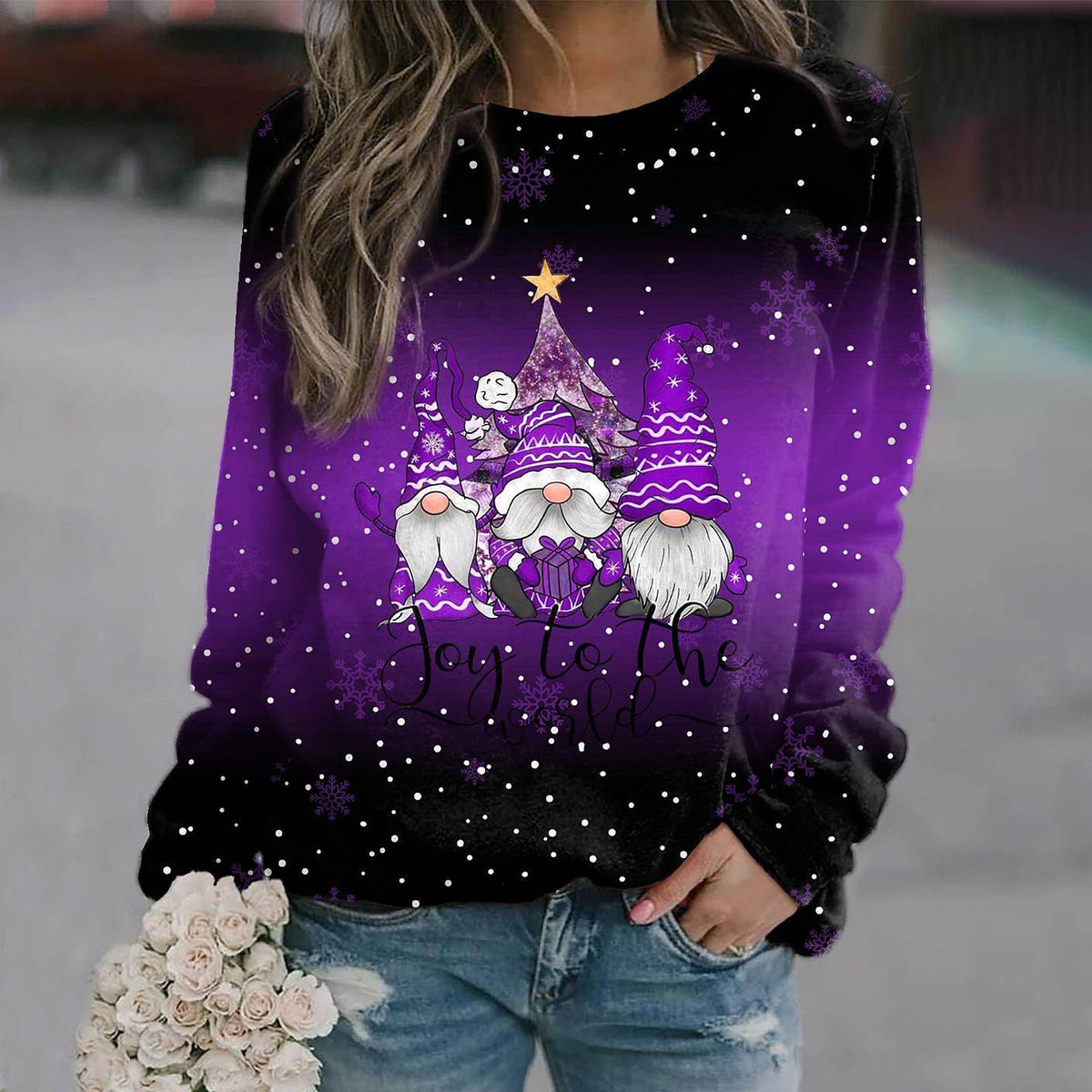 Women's Relaxed Holiday Gnome Graphic Pullover Sweatshirt