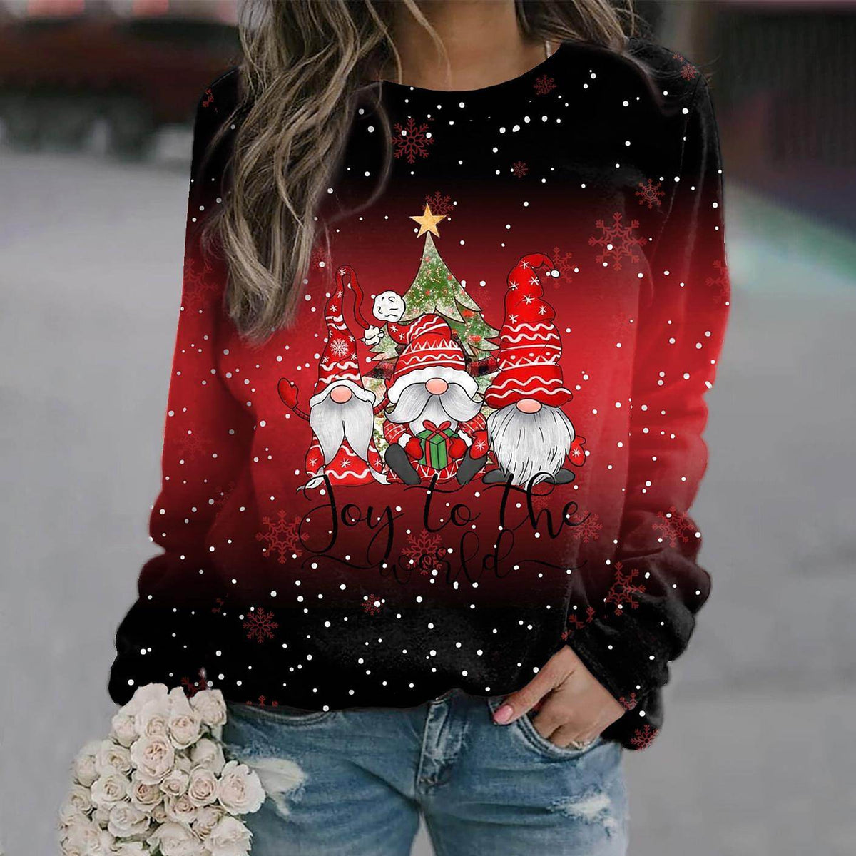 Women's Relaxed Holiday Gnome Graphic Pullover Sweatshirt