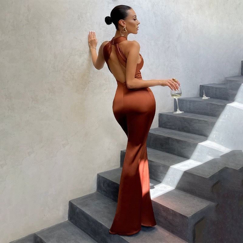 Women's Show-Stopping Twist Halter Fitted Formal Gown