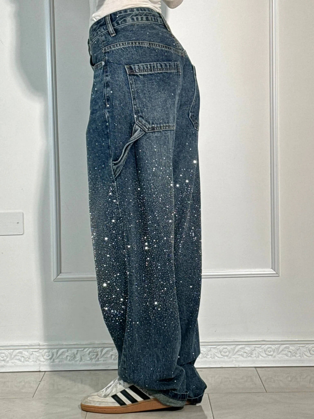 Women's Crystal Sparkle Detail Loose Leg Jeans
