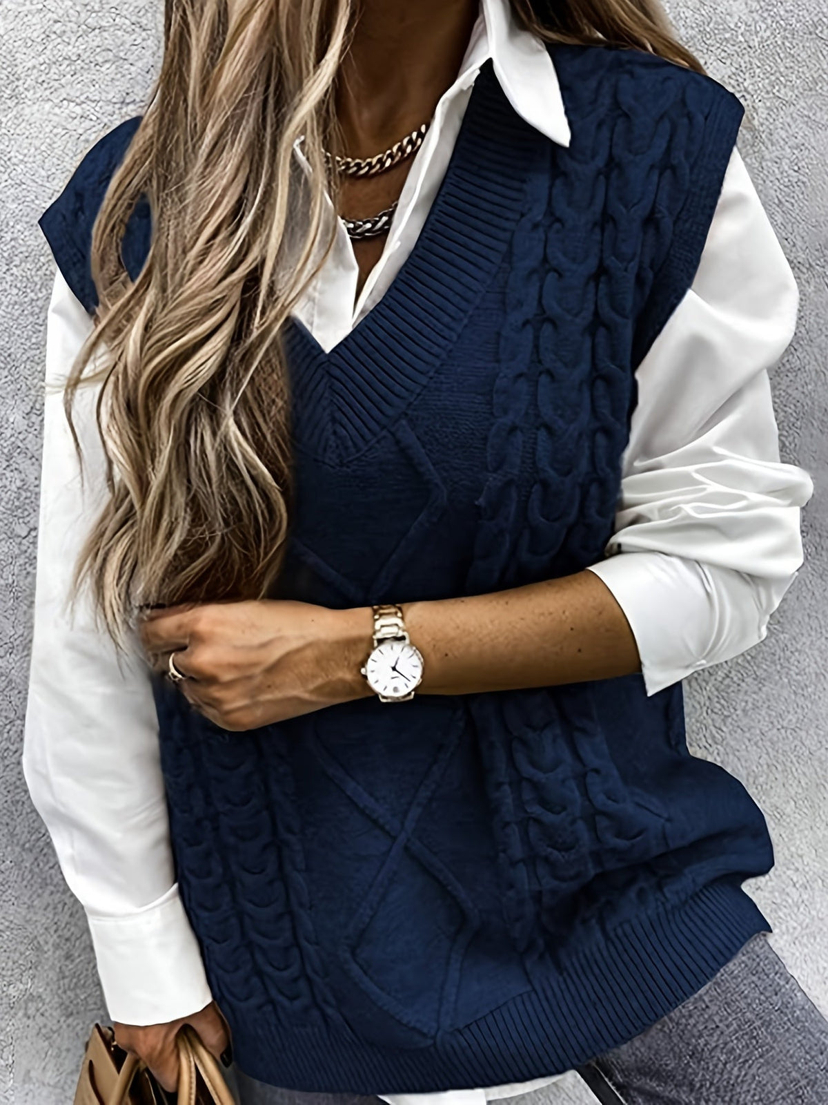 Women's Layering Knit Vest with Cable Pattern
