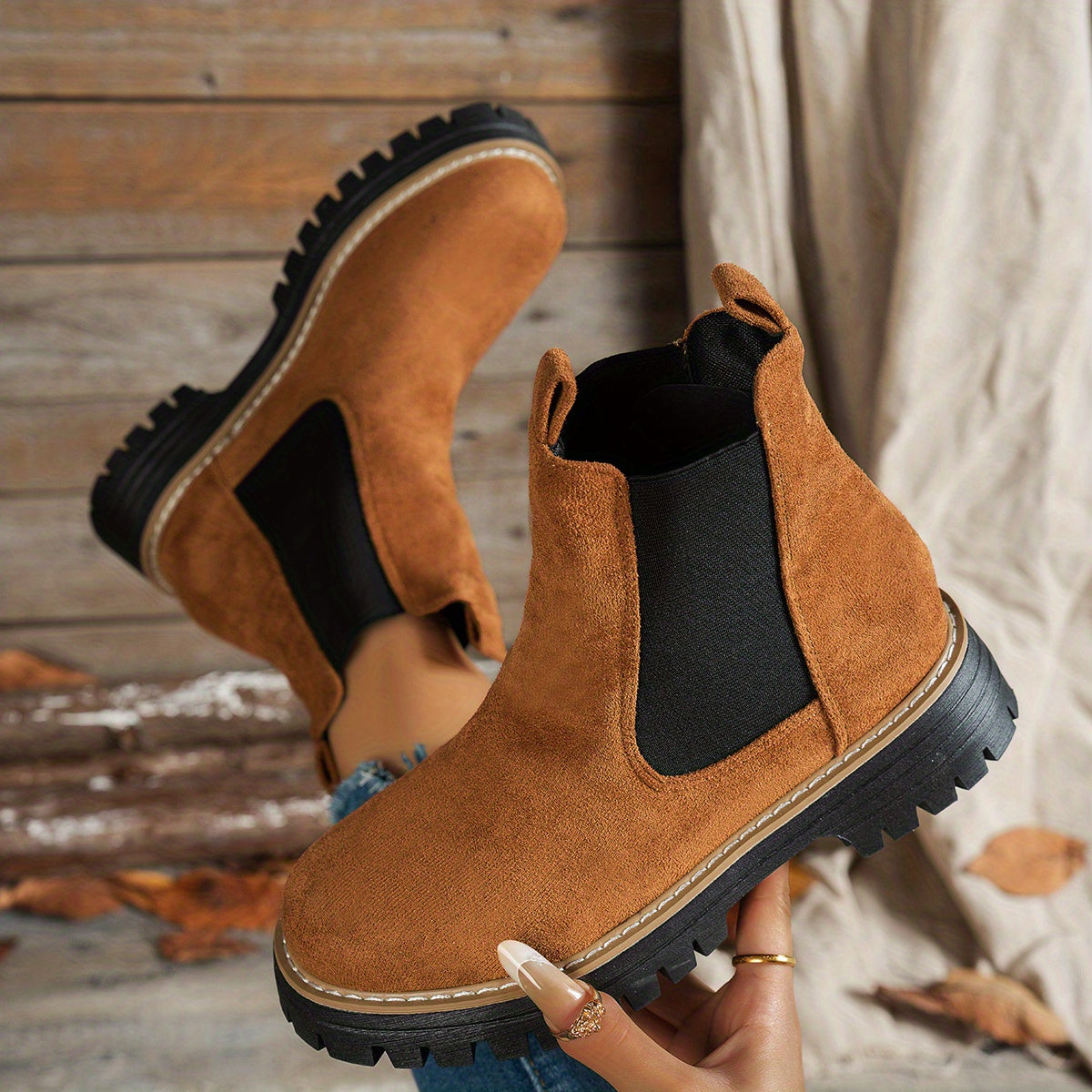 Women's Pull-On Platform Chelsea Boots with Deep Tread
