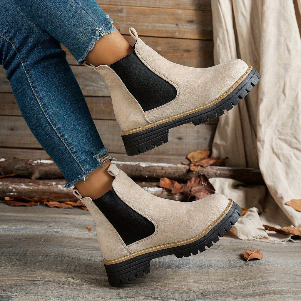 Women's Pull-On Platform Chelsea Boots with Deep Tread