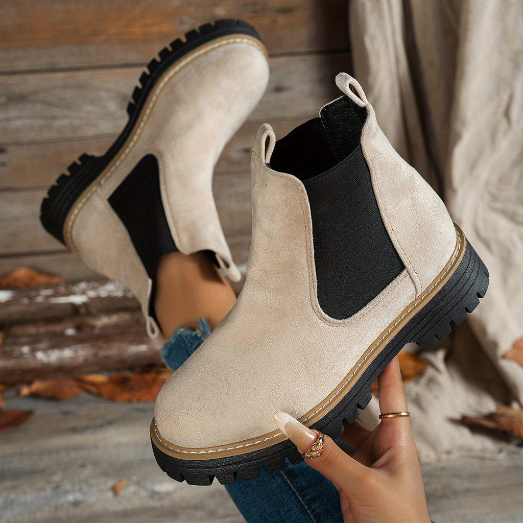 Women's Pull-On Platform Chelsea Boots with Deep Tread