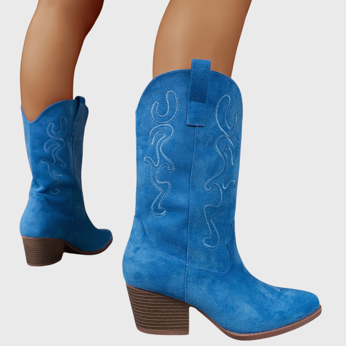 Women's Relaxed Western Boots for Wider Calves