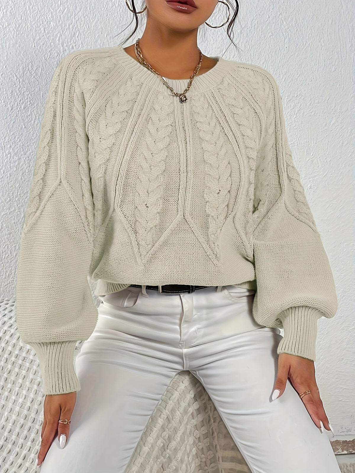 Women's Classic Cable Pattern Sweater with Full Sleeves