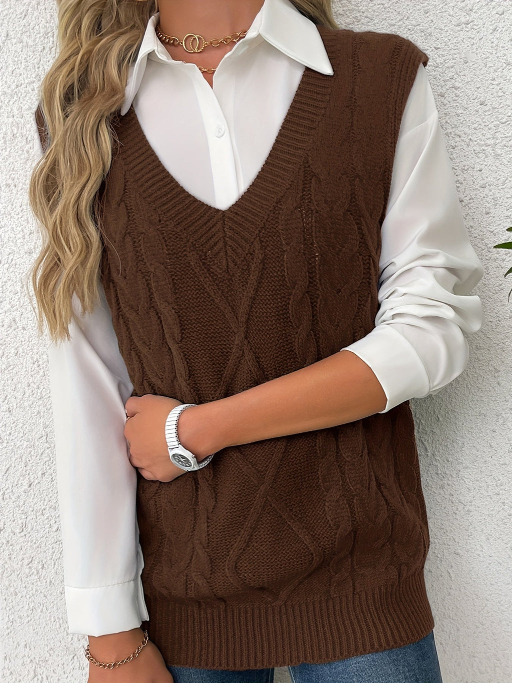 Women's Layering Knit Vest with Cable Pattern