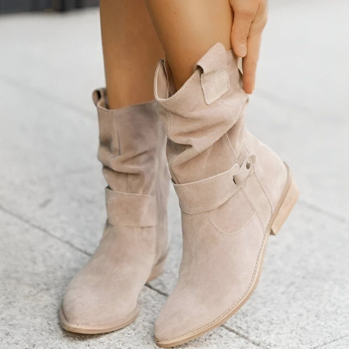 Women's Relaxed Slouch Stacked Heel Calf-Length Boots