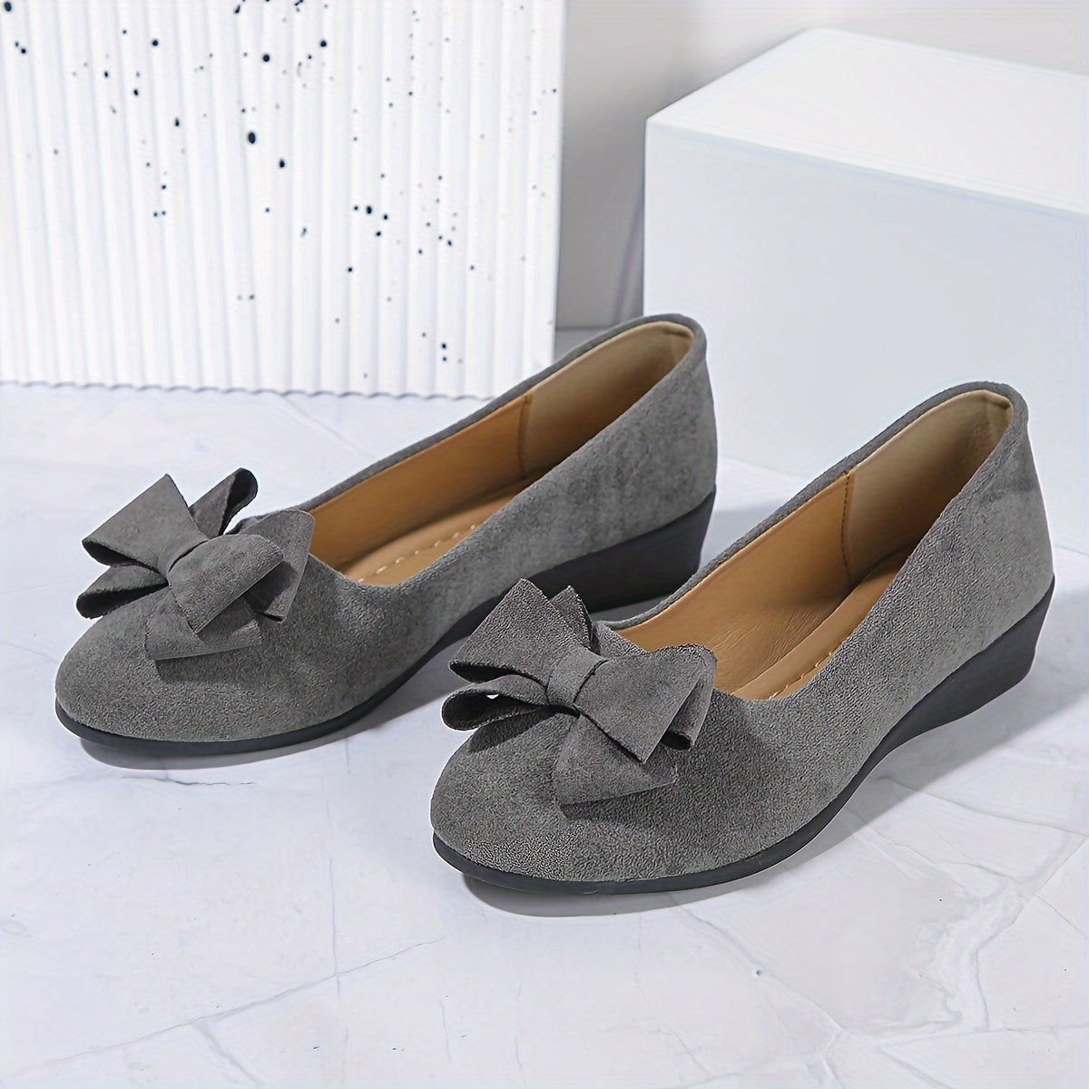 Women's Cushioned Bow Accent Comfort Slip-On Flats
