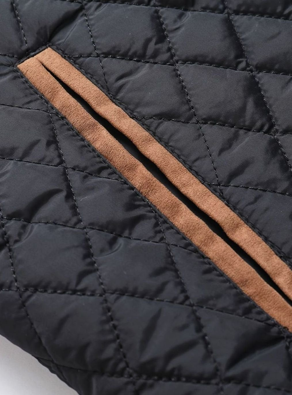 Men's Diamond Quilt Jacket with Knit-Trimmed Shoulders