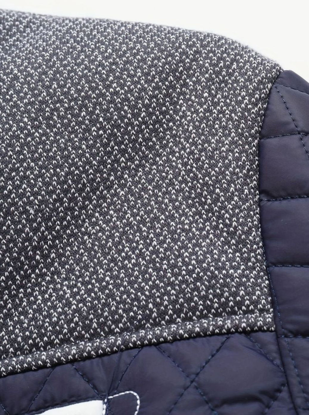 Men's Diamond Quilt Jacket with Knit-Trimmed Shoulders