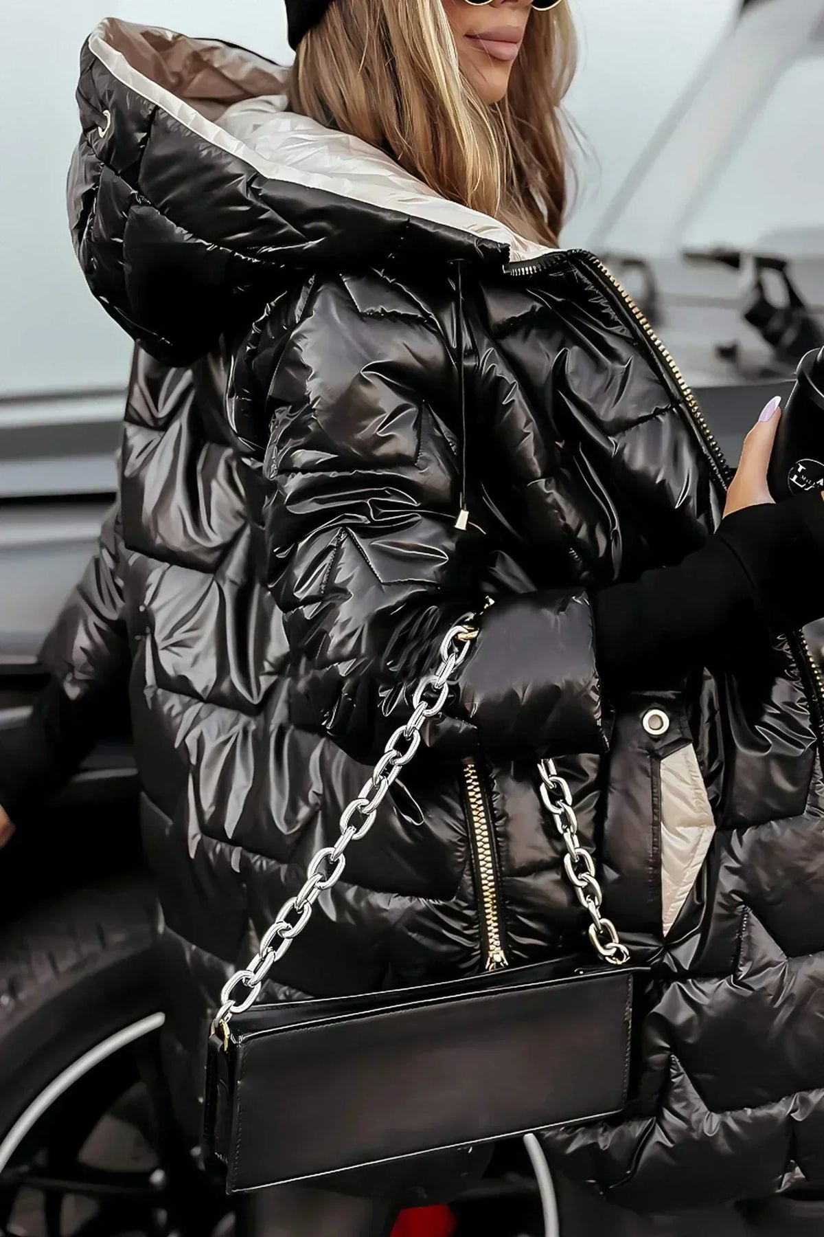 Women's Shaped Warm Winter Coat with Refined Lines