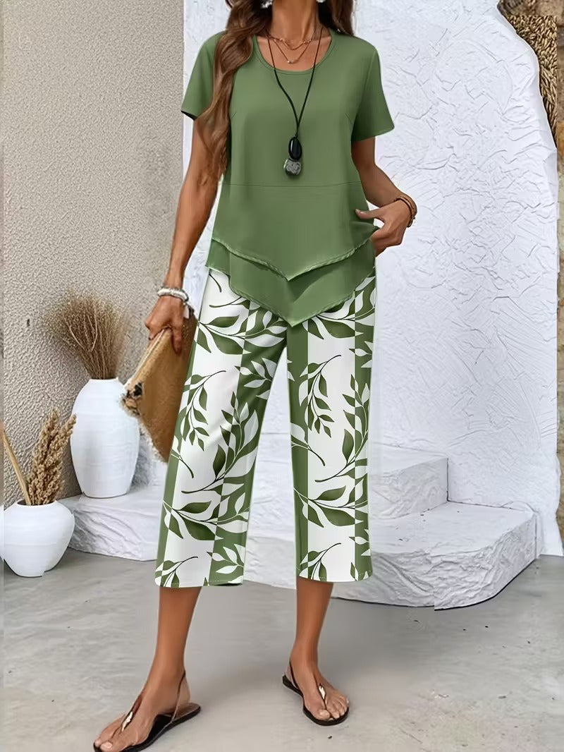 Women's Relaxed Tiered Hem Top Capri Outfit Set