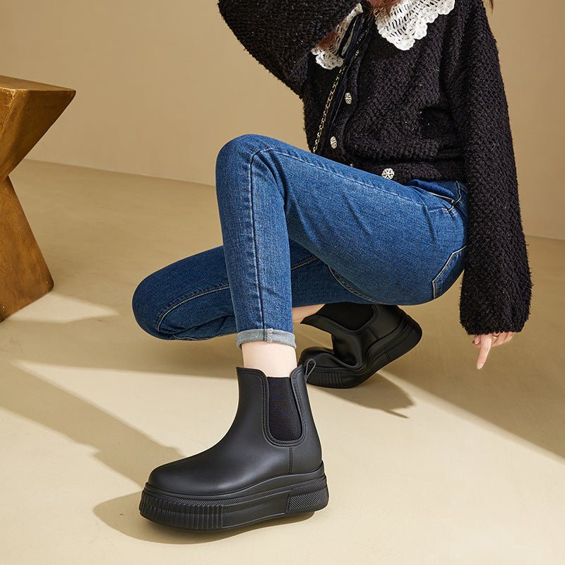 Women's Dry-Keeping Chelsea Ankle Boots on Platform Sole