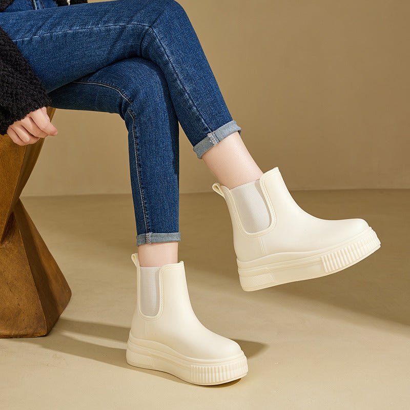 Women's Dry-Keeping Chelsea Ankle Boots on Platform Sole