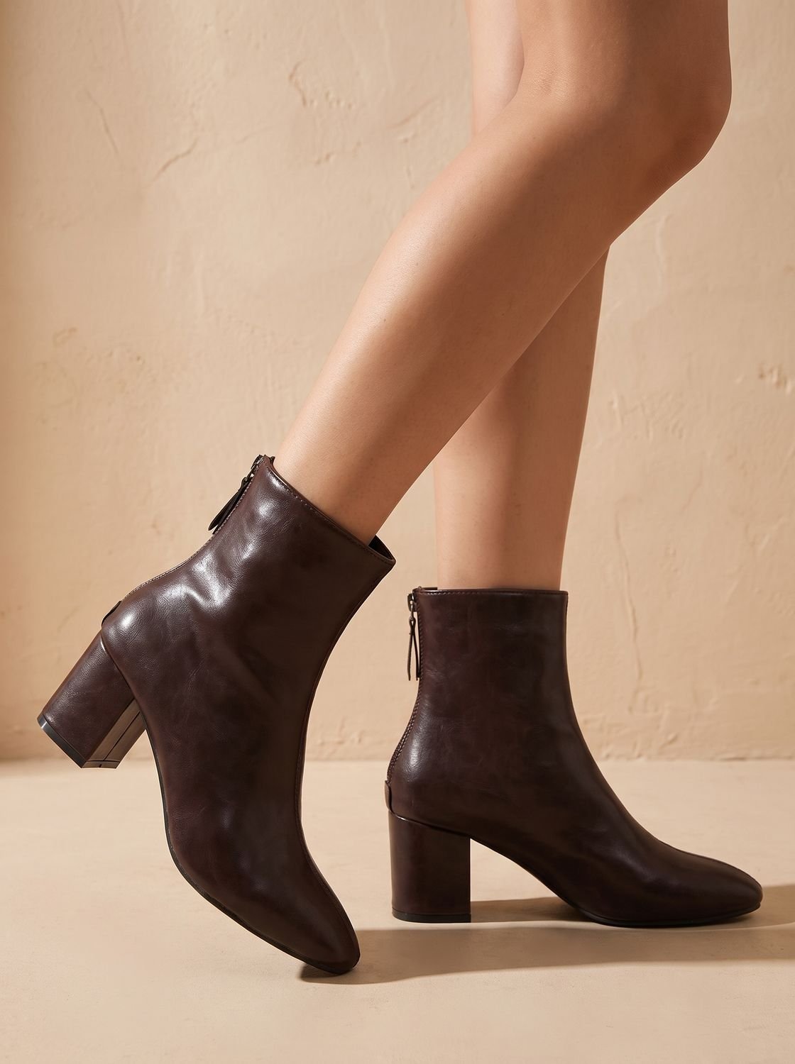Women's Sleek Smooth Faux Leather Block-Heel Short Boots