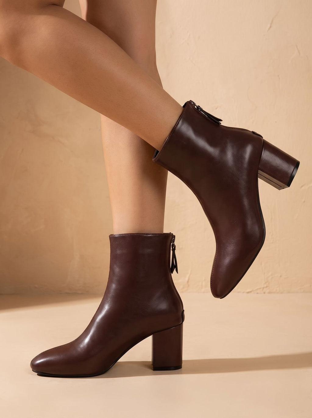 Women's Sleek Smooth Faux Leather Block-Heel Short Boots