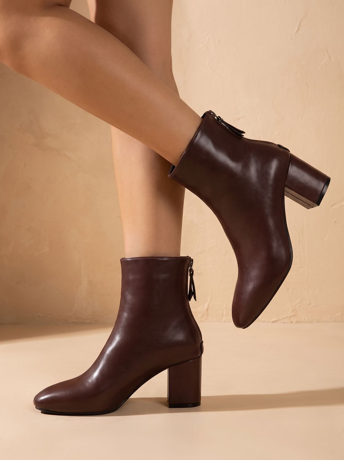 Women's Sleek Smooth Faux Leather Block-Heel Short Boots