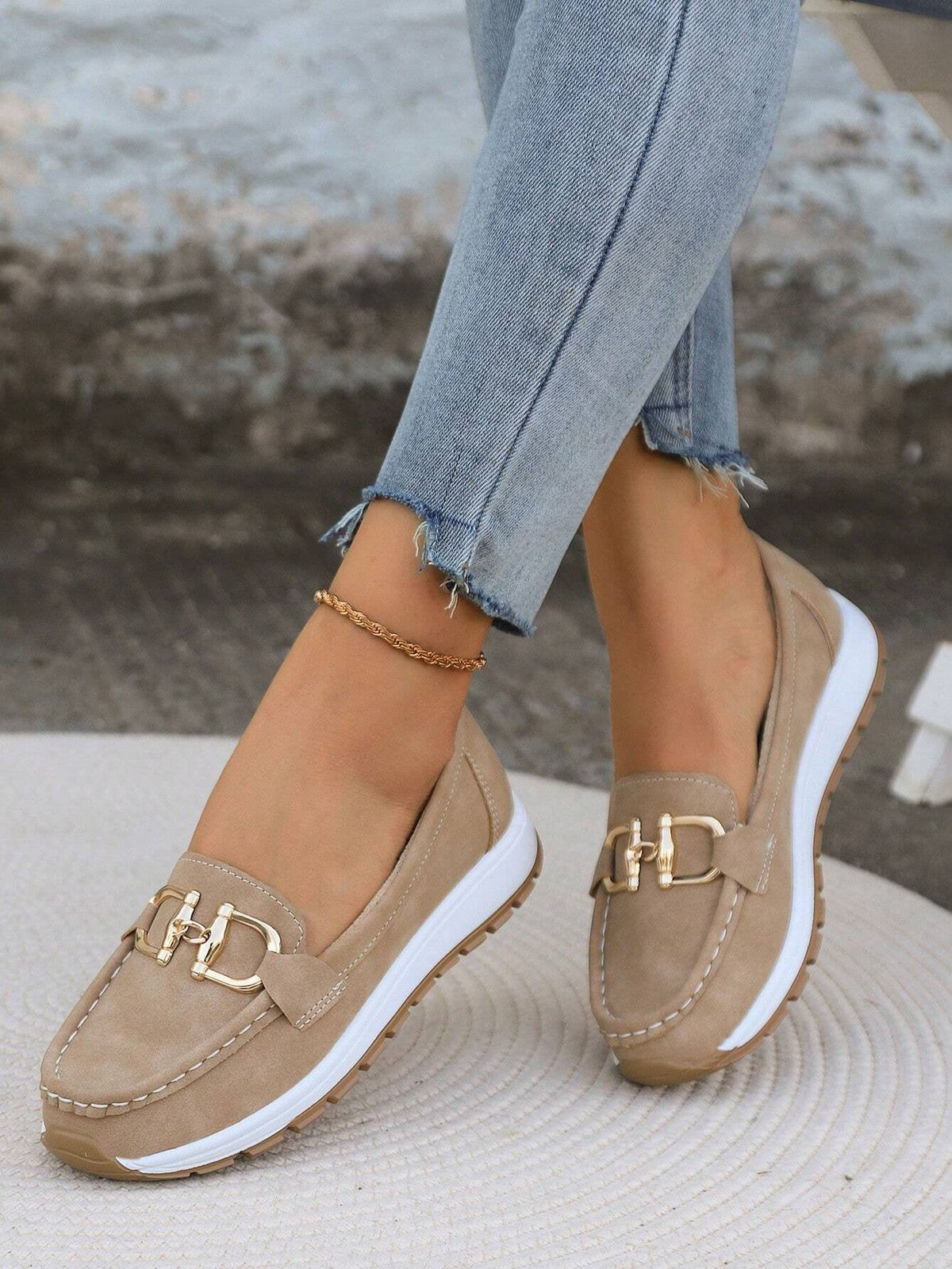 Women's Everyday Comfort Buckle Detail Moccasins
