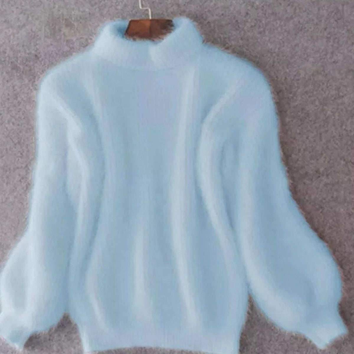 Women's Plush Soft Turtleneck Sweater for Cold Mornings