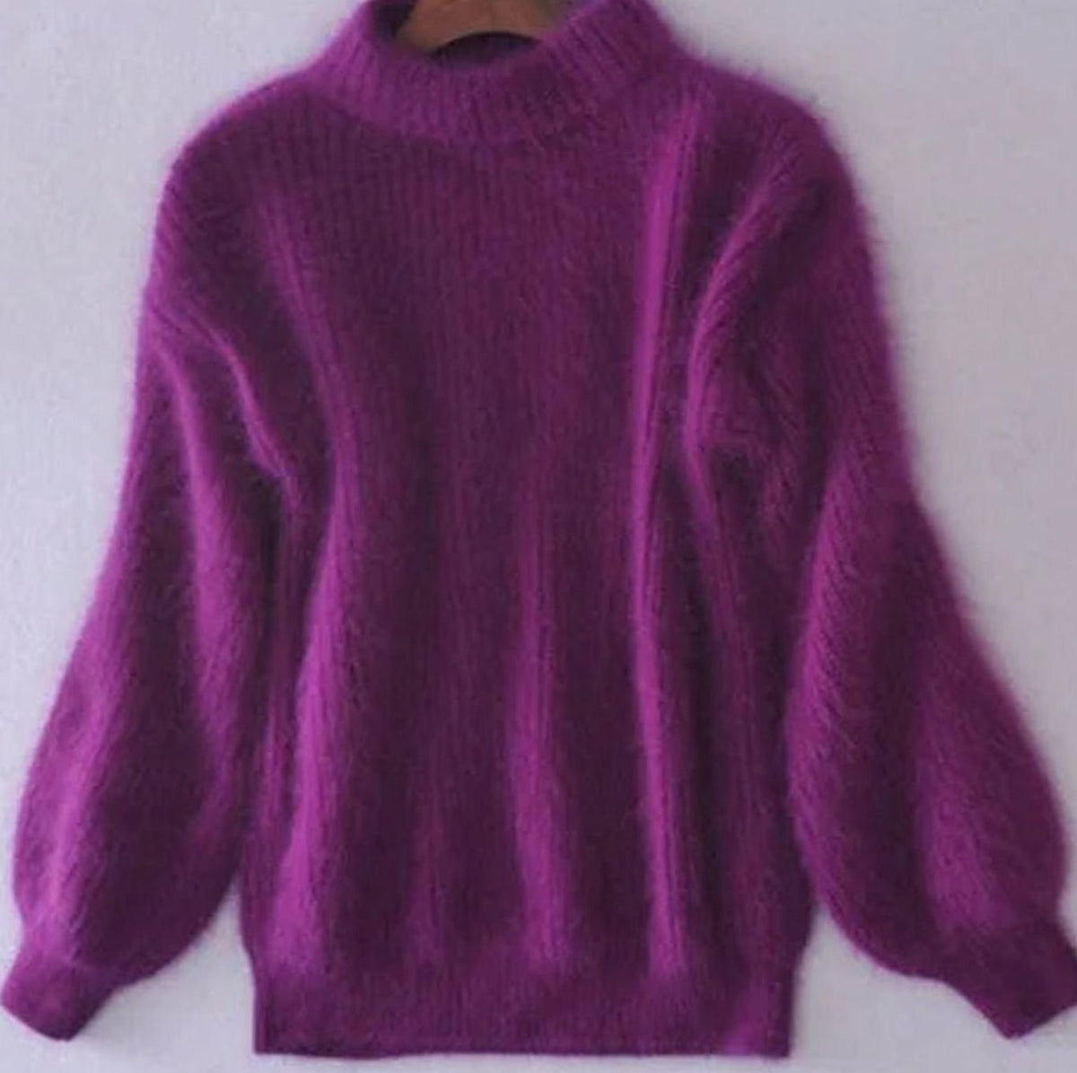 Women's Plush Soft Turtleneck Sweater for Cold Mornings