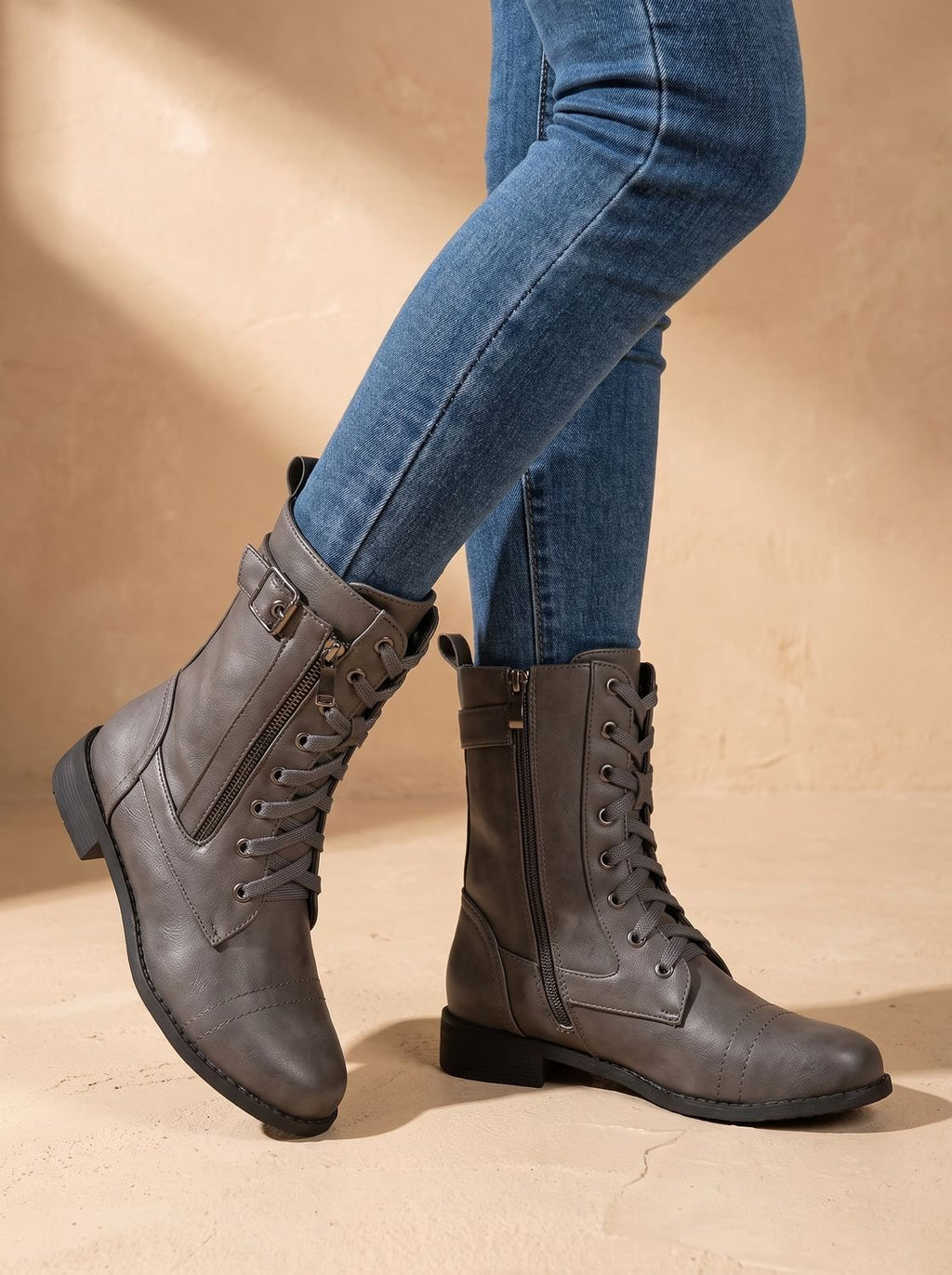 Women's Rugged Zip-On Round Toe Combat Boots