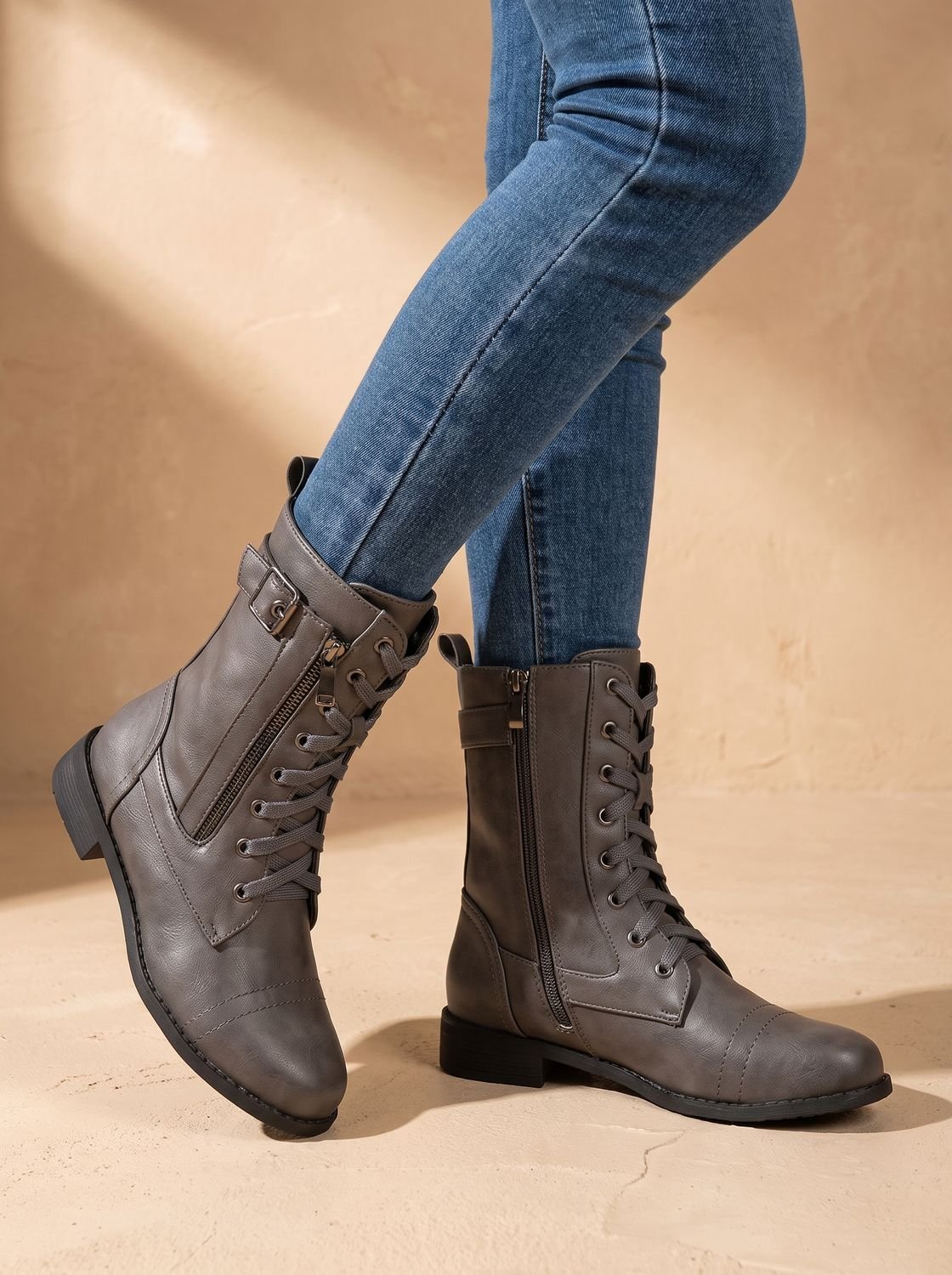 Women's Rugged Zip-On Round Toe Combat Boots