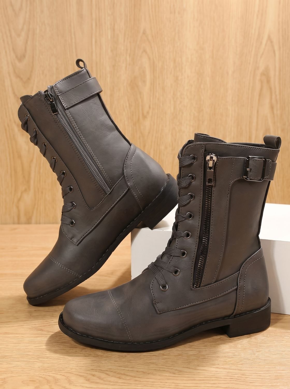 Women's Rugged Zip-On Round Toe Combat Boots