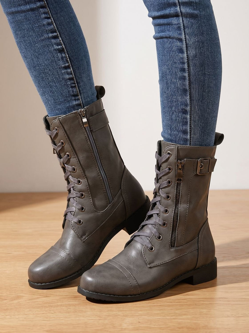 Women's Rugged Zip-On Round Toe Combat Boots