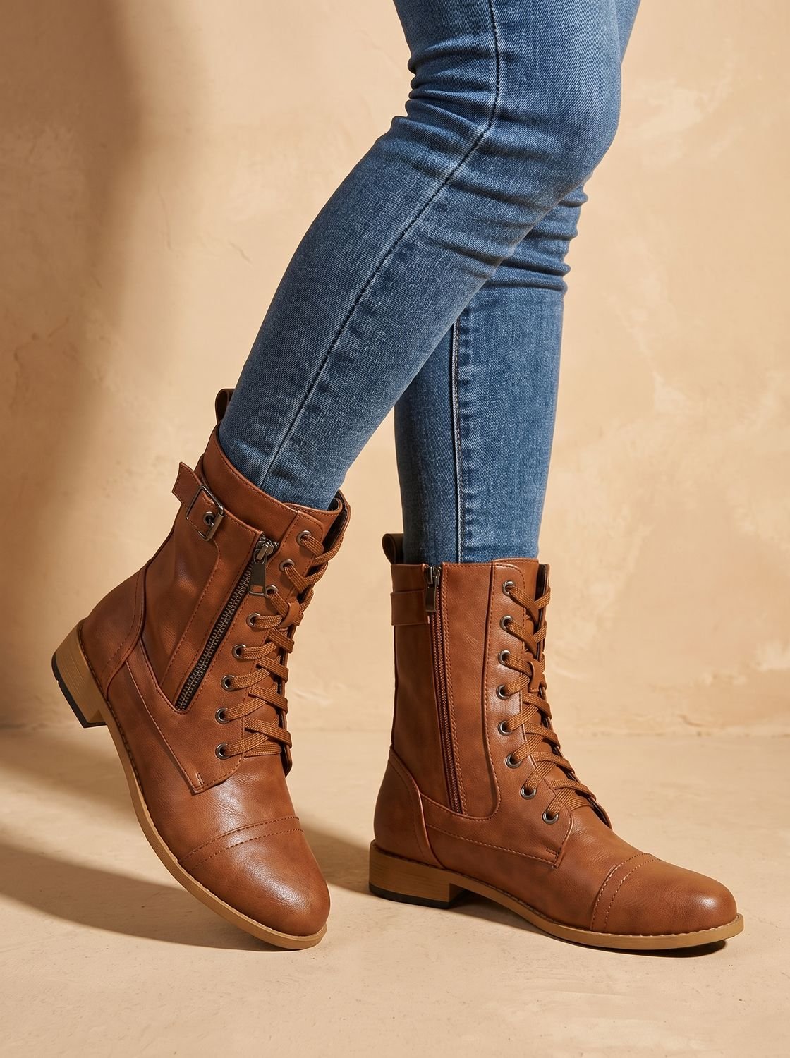 Women's Rugged Zip-On Round Toe Combat Boots
