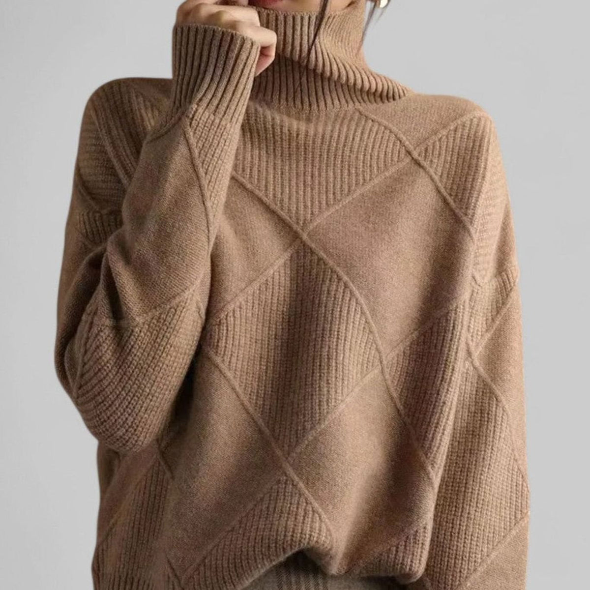 Women's Diamond Texture Roomy Turtleneck Sweater