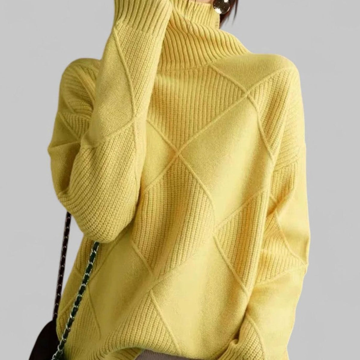 Women's Diamond Texture Roomy Turtleneck Sweater